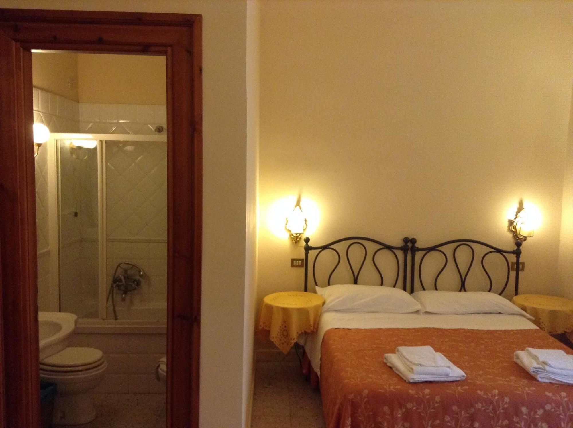 Maison De Marta Rome Room photo