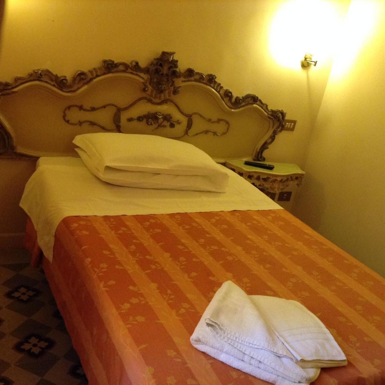 Maison De Marta Rome Room photo